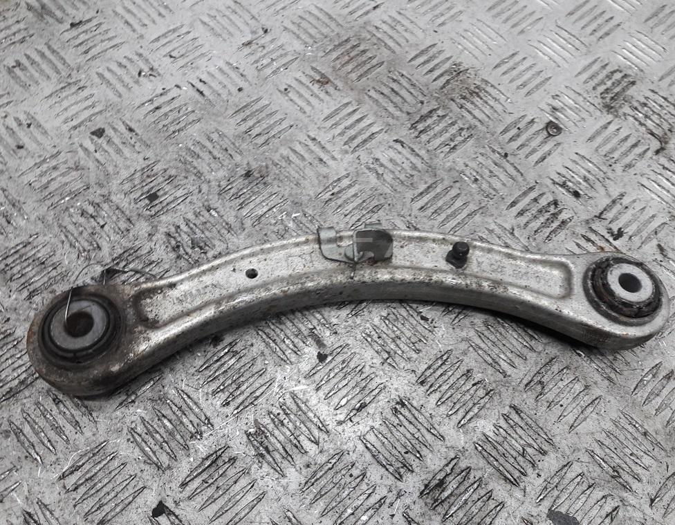 Рычаг задний правый