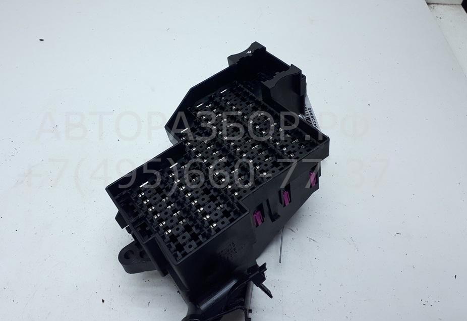 Блок предохранителей