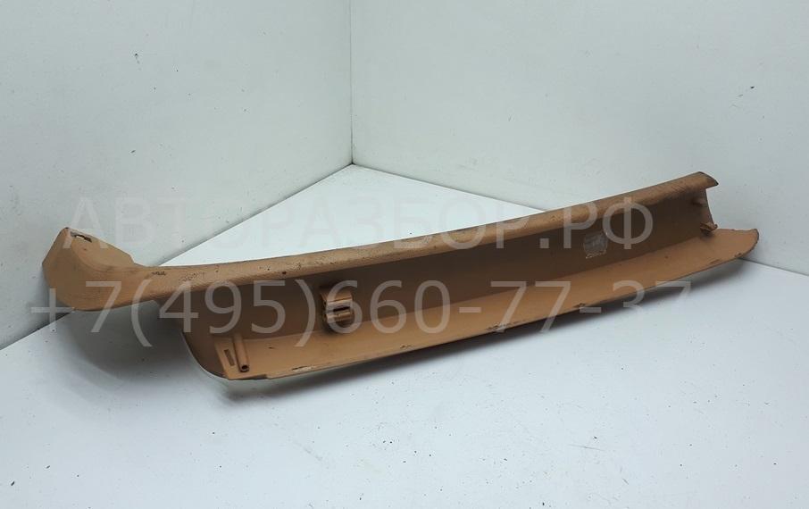 Накладка двери багажника