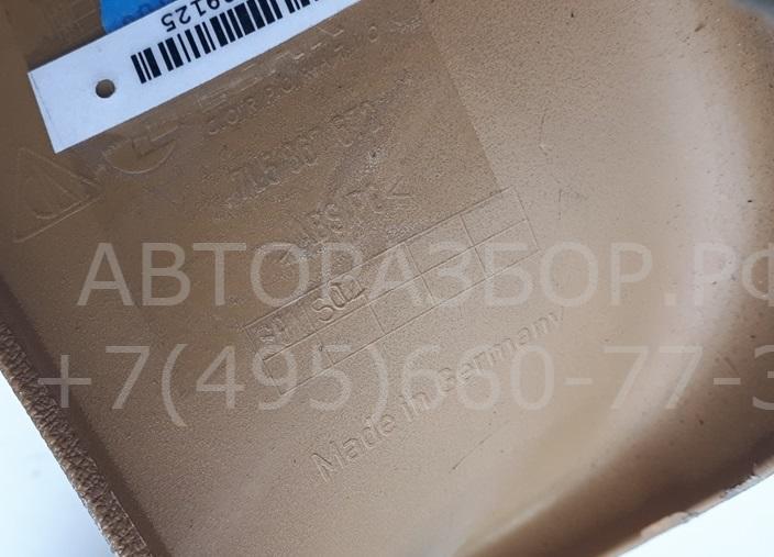 Накладка двери багажника