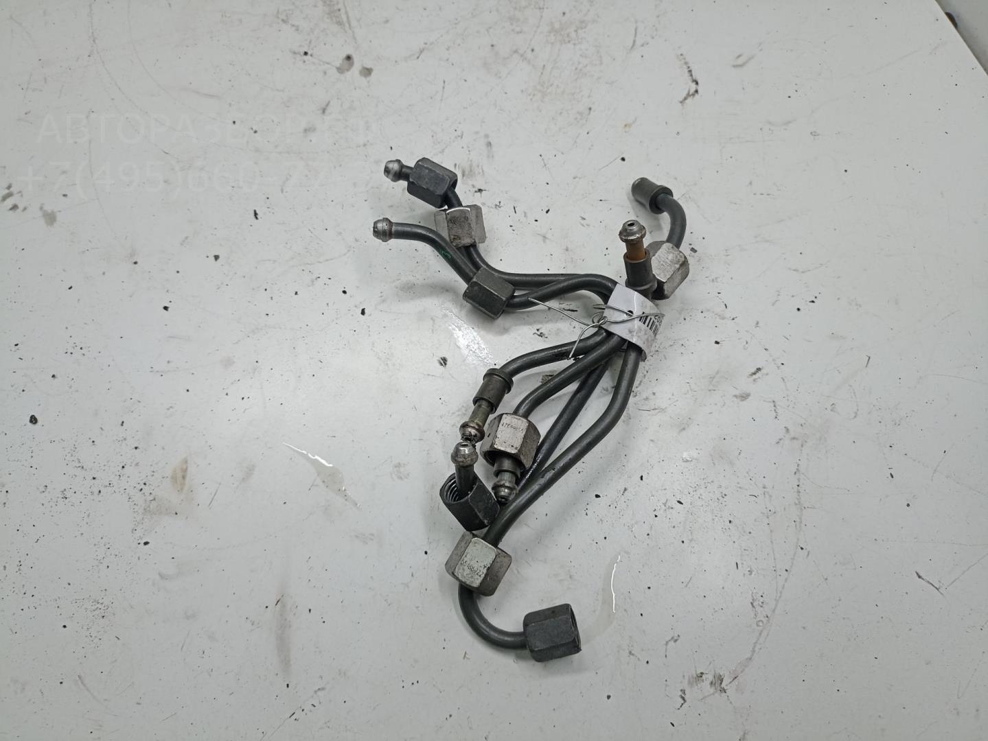 Трубка топливная