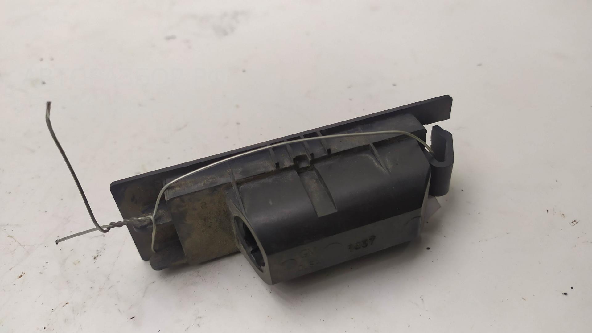 Фонарь подсветки номера