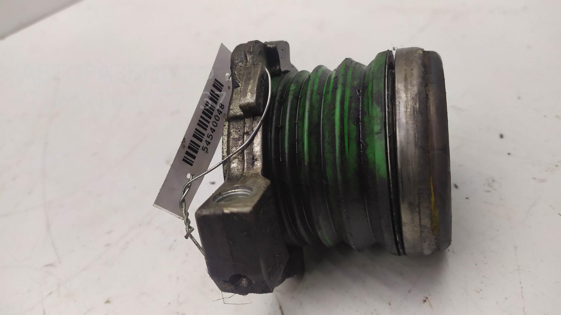 Цилиндр сцепления рабочий