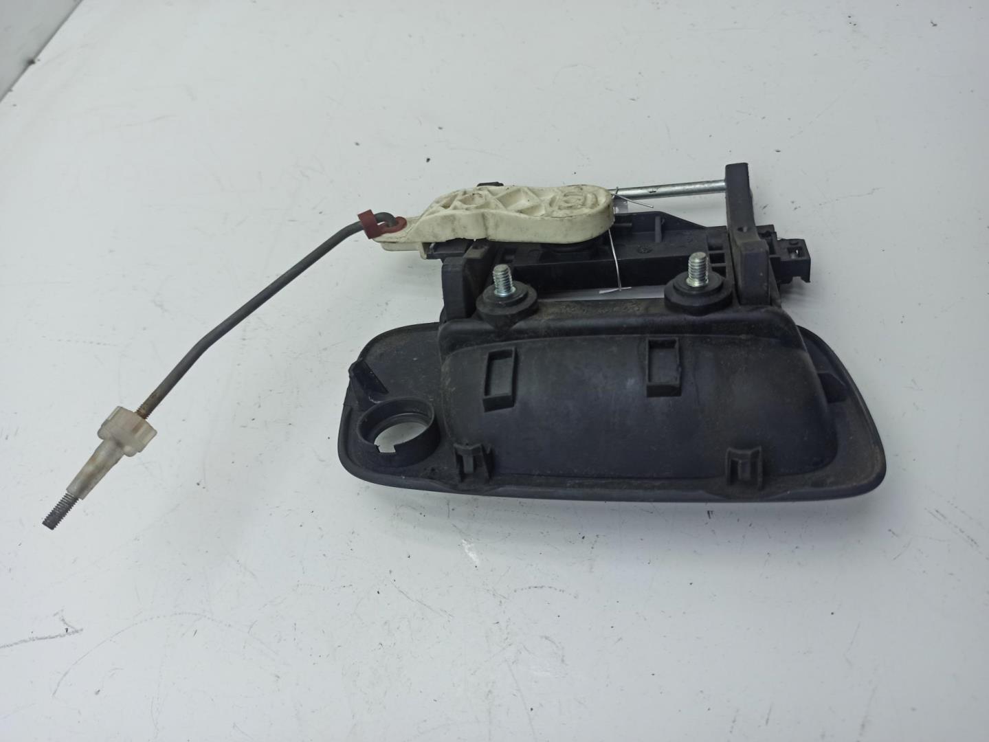 Ручка двери передней наружная левая