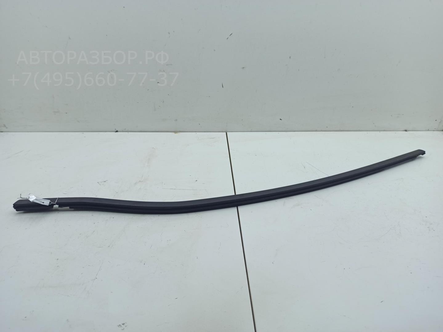Накладка стекла заднего левого