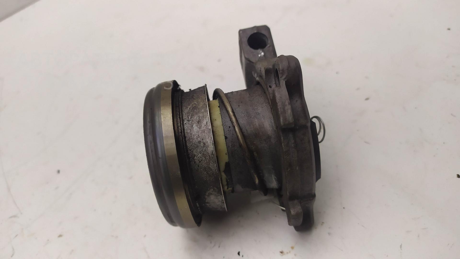 Цилиндр сцепления рабочий