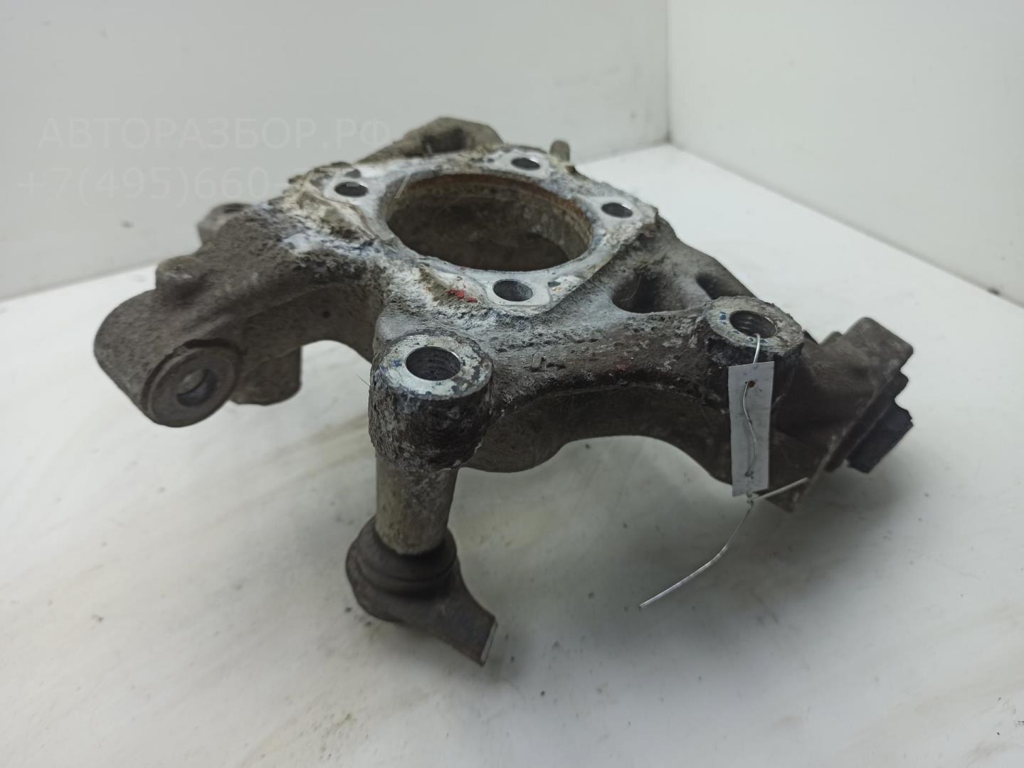 Кулак поворотный задний правый