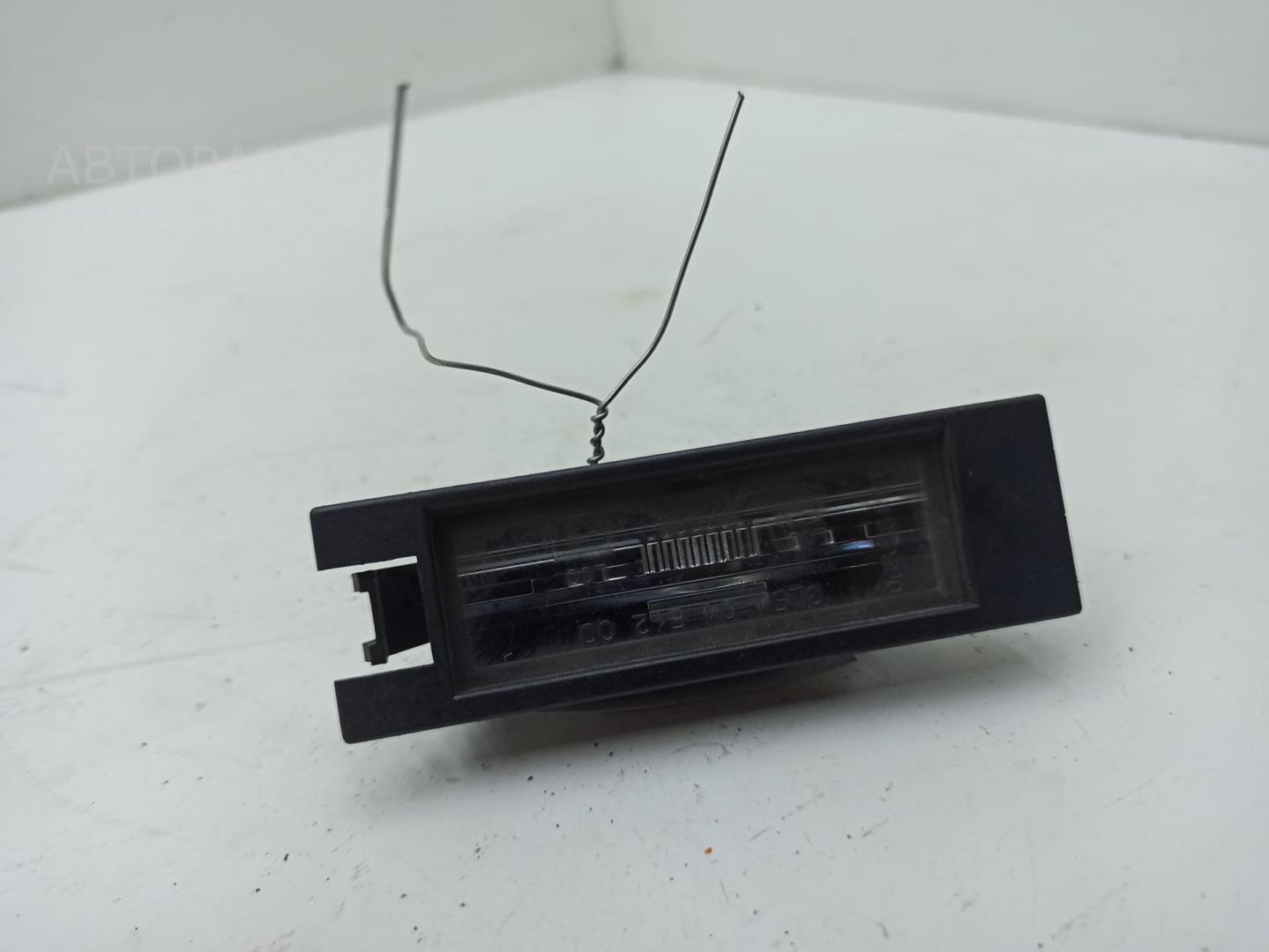 Фонарь подсветки номера