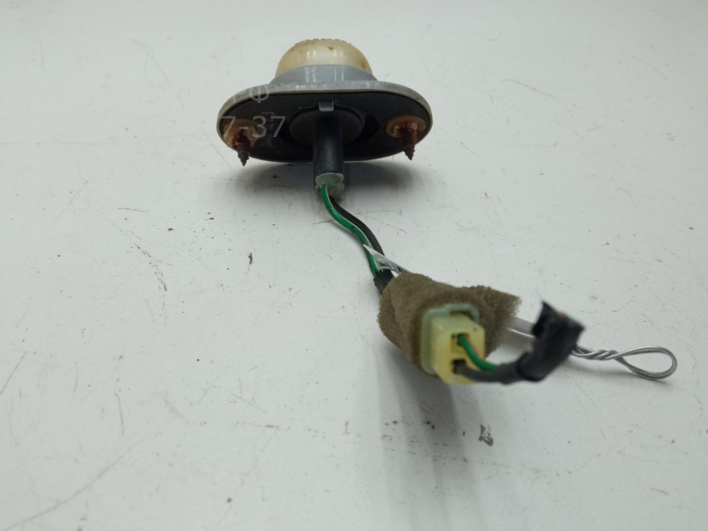 Фонарь подсветки номера