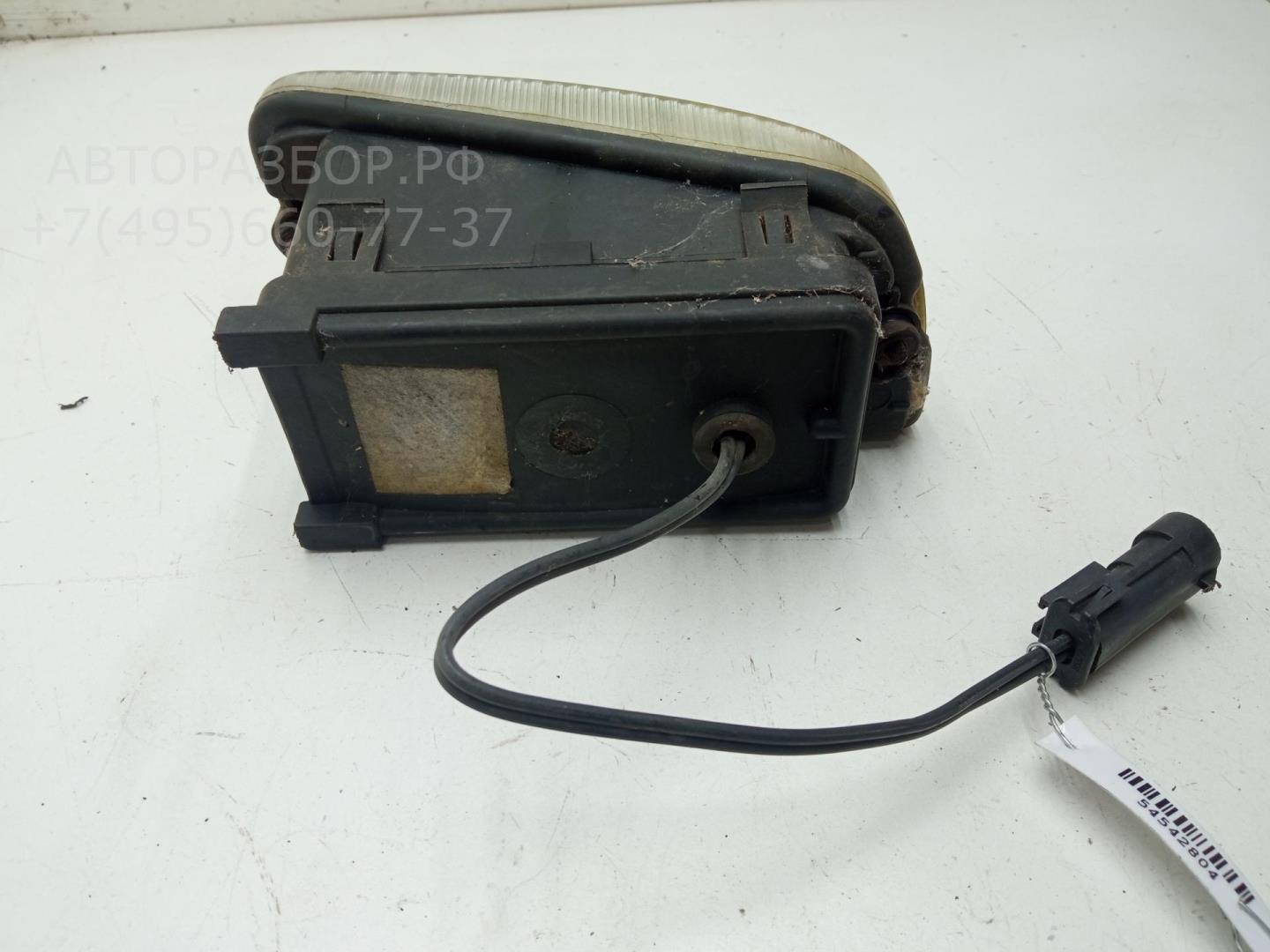 Фара противотуманная левая