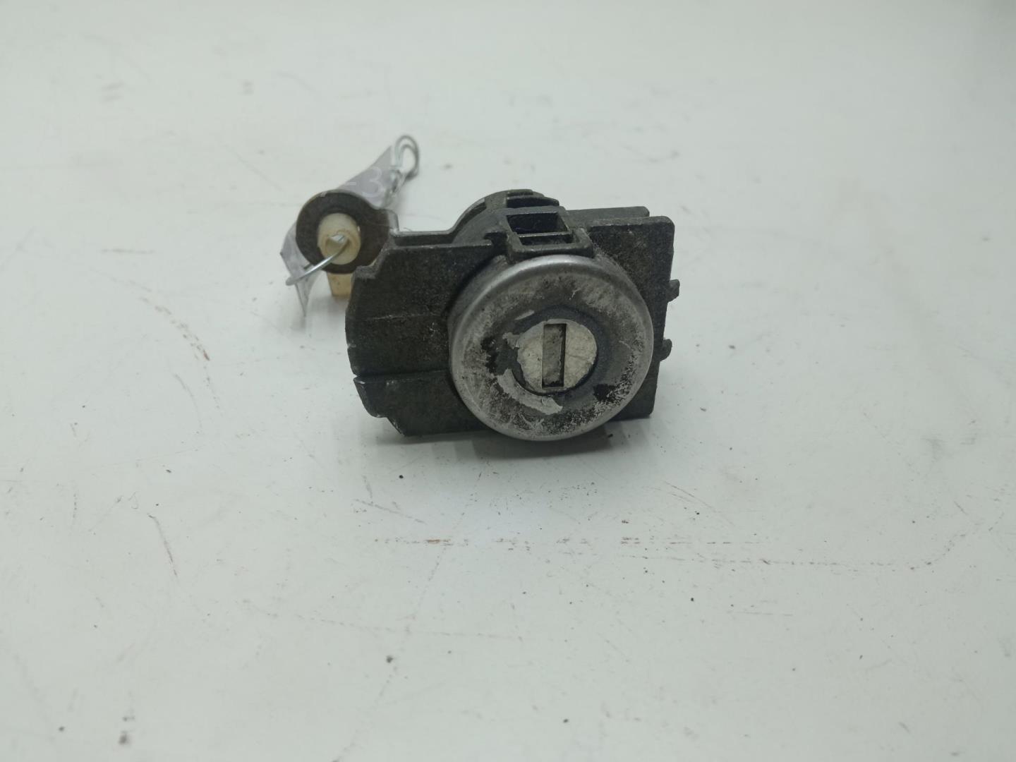 Вставка замка двери