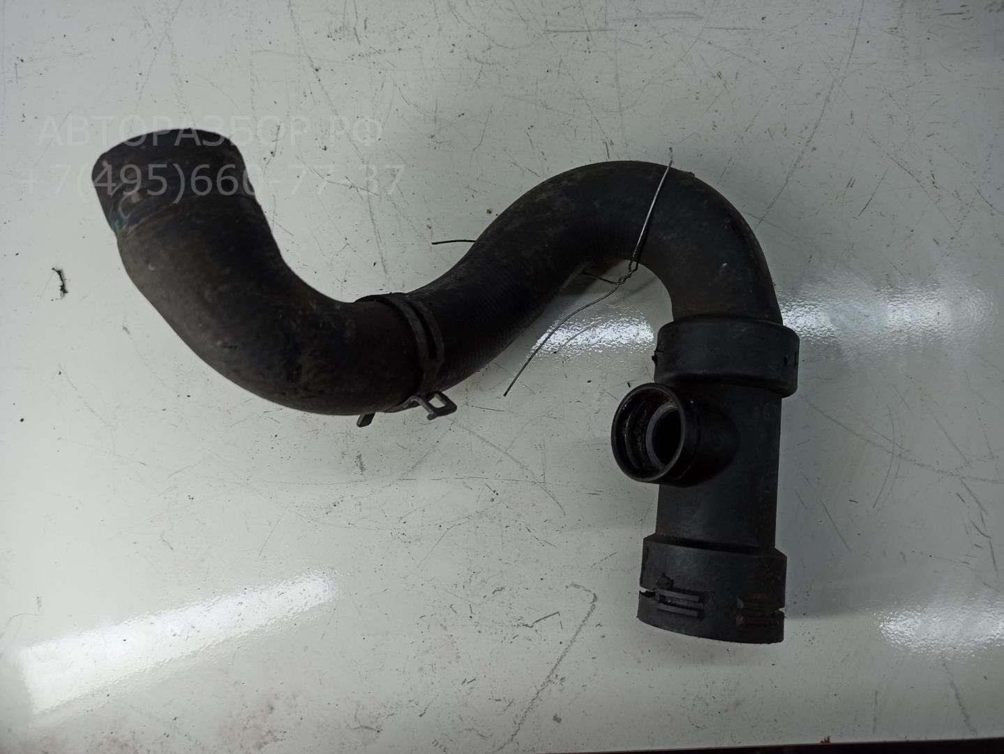 Патрубок радиатора