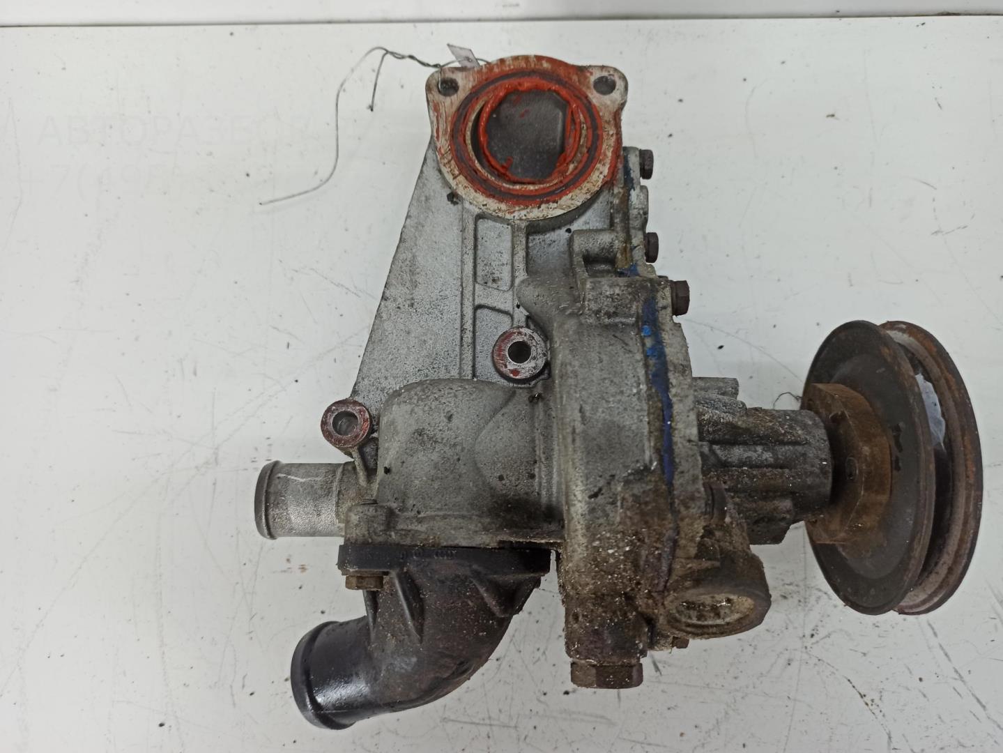 Насос водяной (помпа)