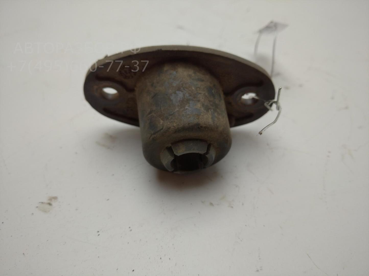 Ответная часть замка двери