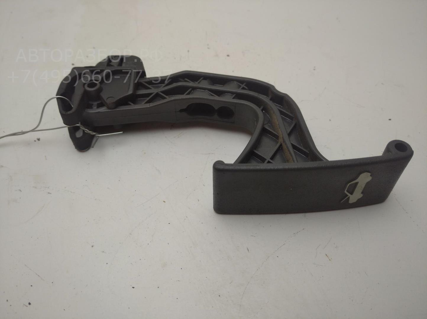 Ручка открывания капота