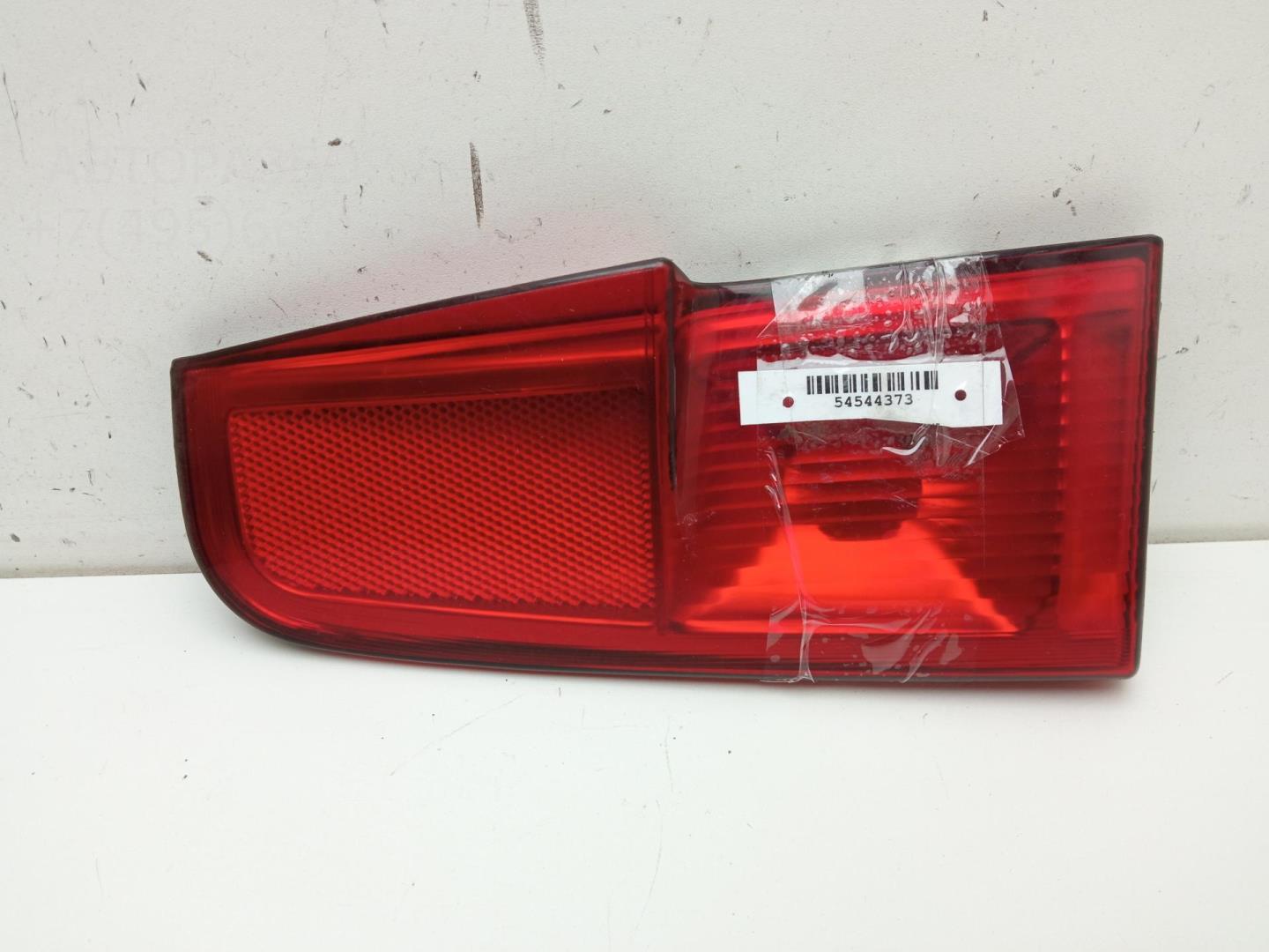 Фонарь задний внутренний левый