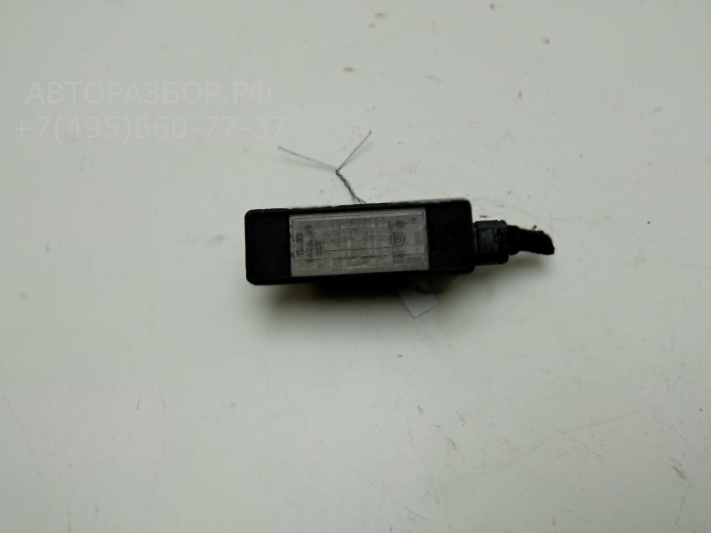 Фонарь подсветки номера