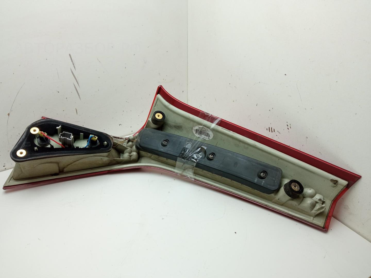 Фонарь задний внутренний правый