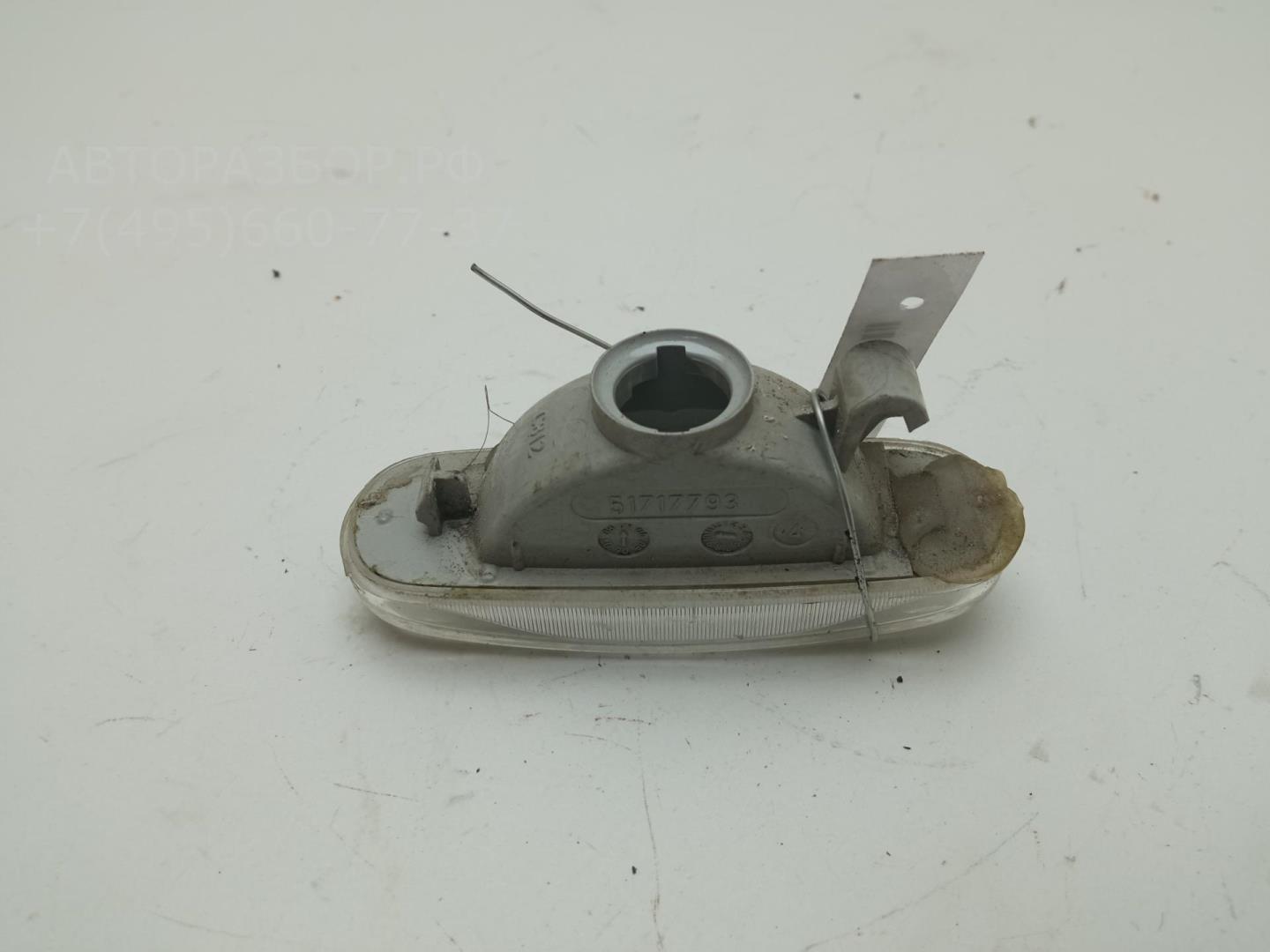 Указатель поворота левый