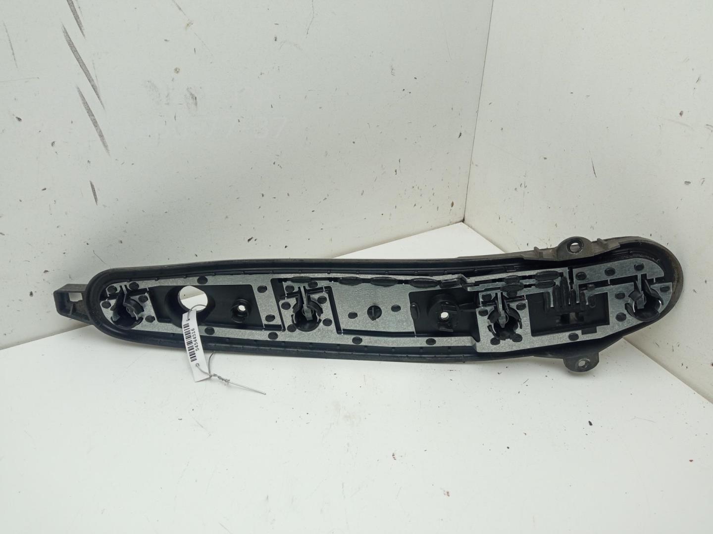 Плата заднего фонаря левого