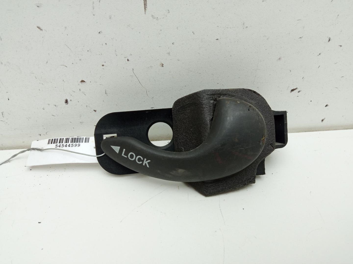 Ручка двери задней внутренняя правая