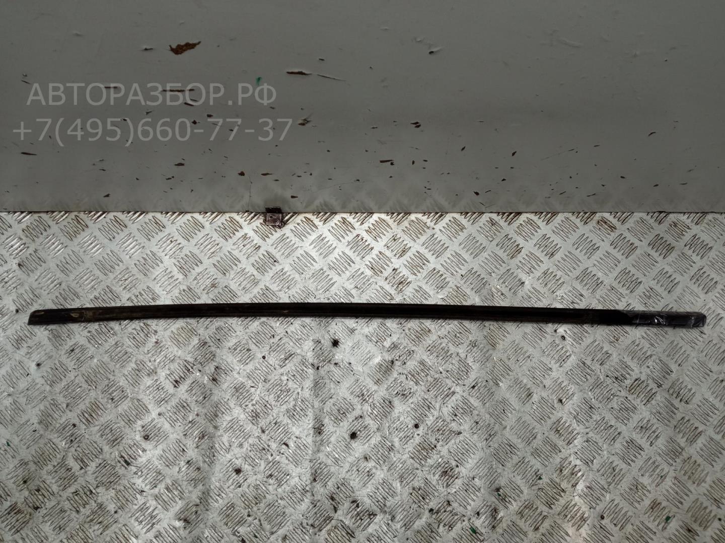 Накладка стекла заднего левого