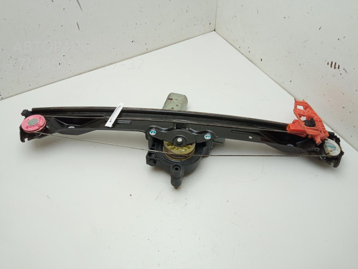 Стеклоподъемник электр. передний левый