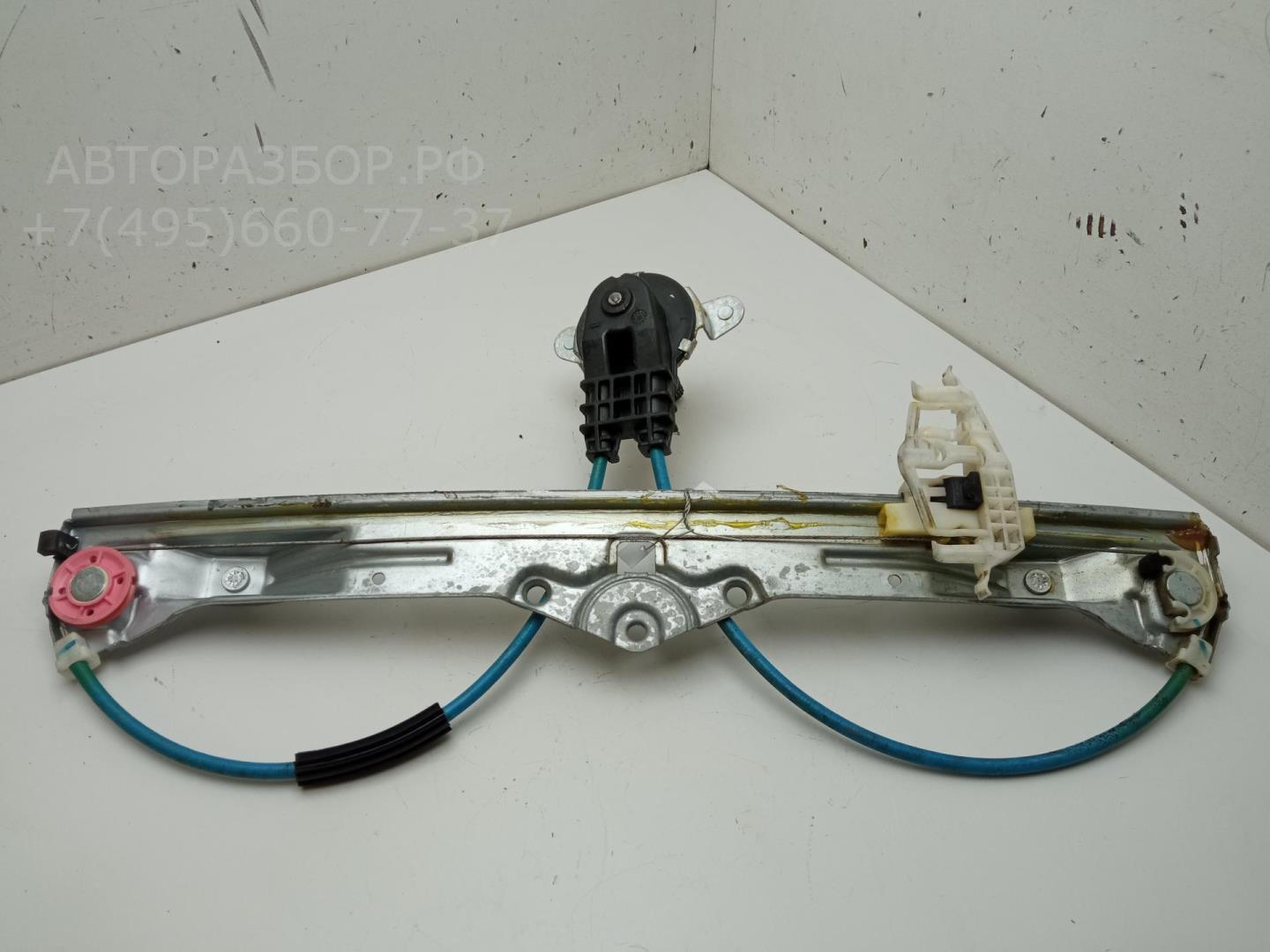 Стеклоподъемник механ. задний правый