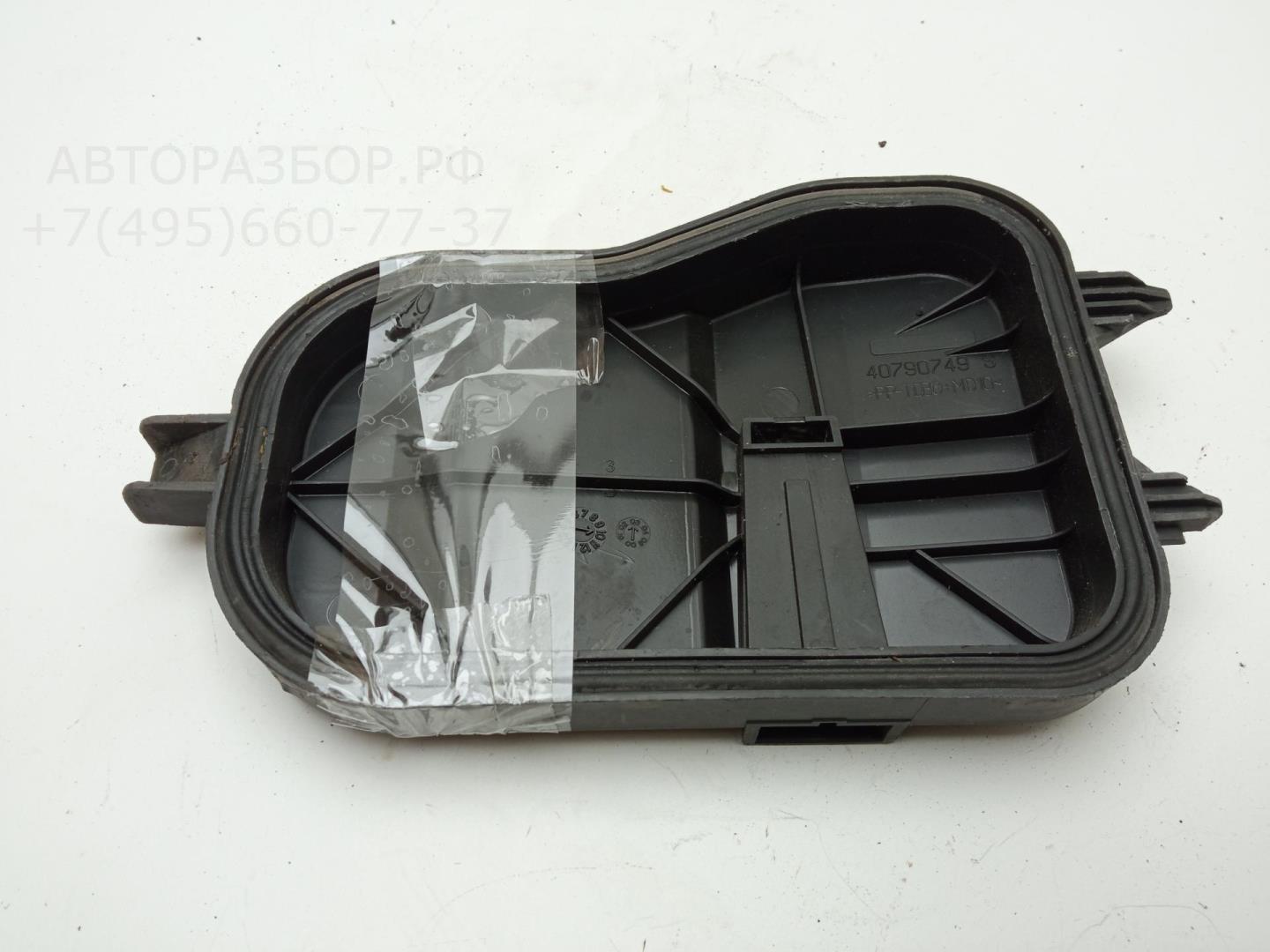 Крышка фары левой