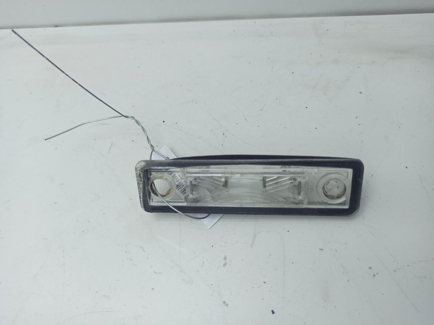 Фонарь подсветки номера