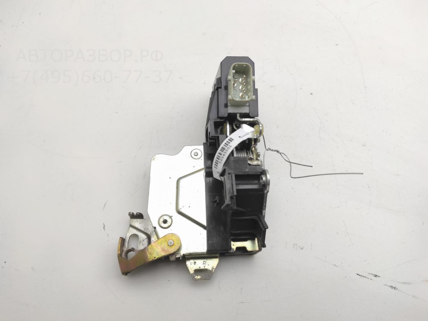 Замок двери передней правой