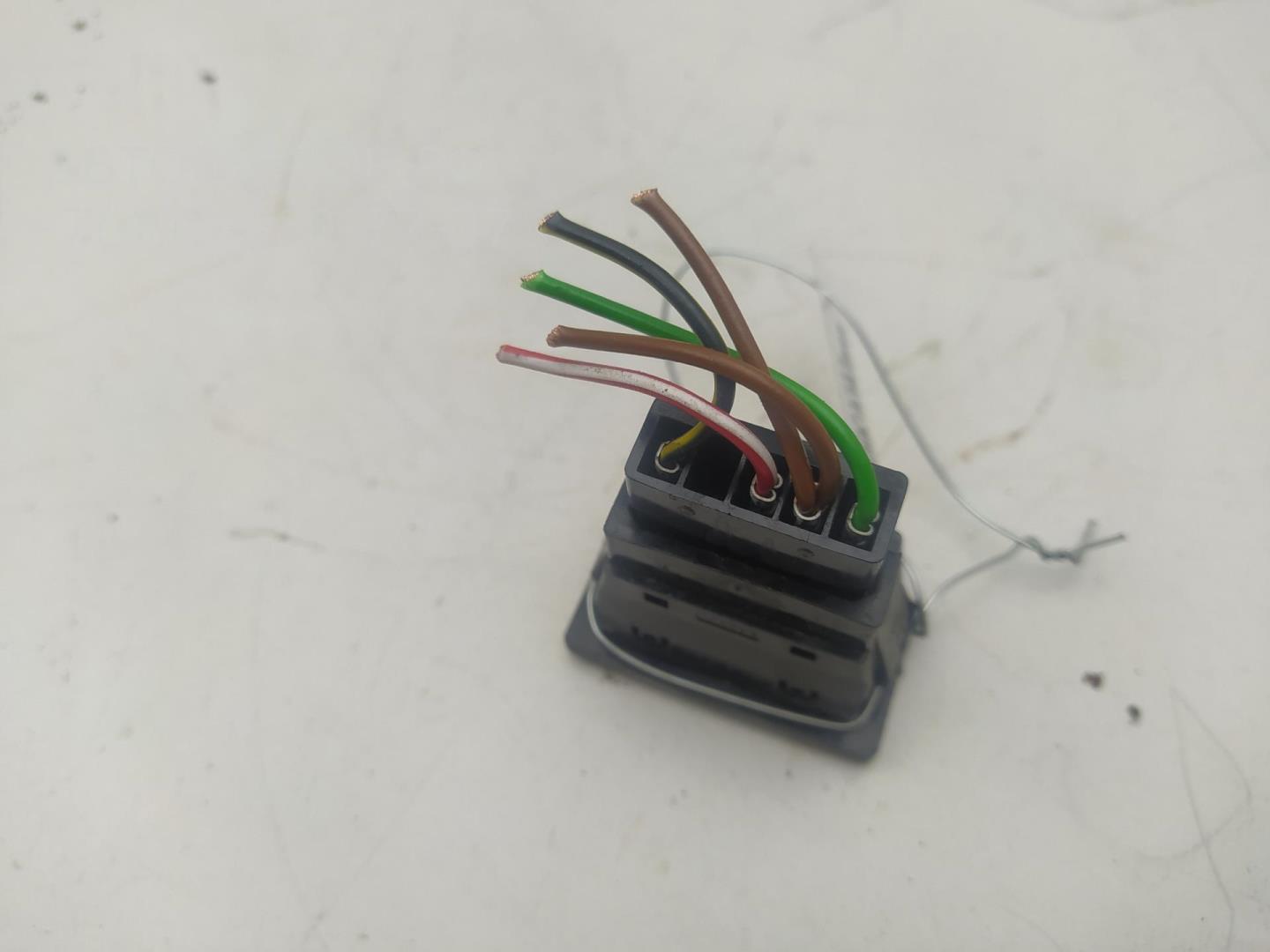 Кнопка обогрева сидений