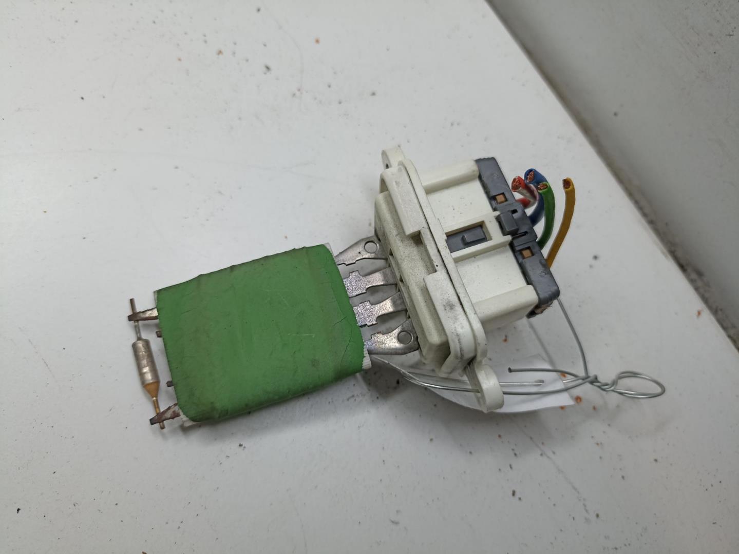 Резистор отопителя