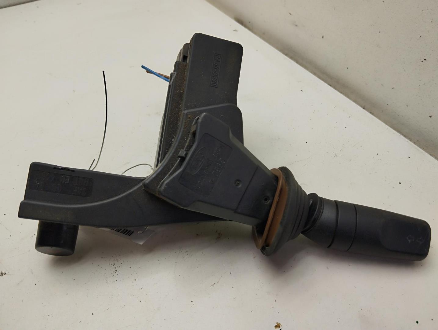 Переключатель поворотов подрулевой