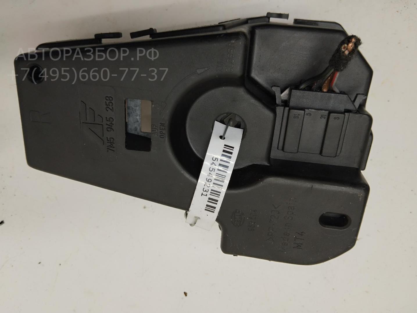 Плата заднего фонаря правого