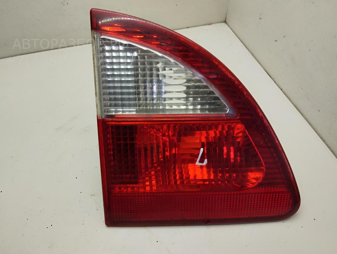 Фонарь задний внутренний левый