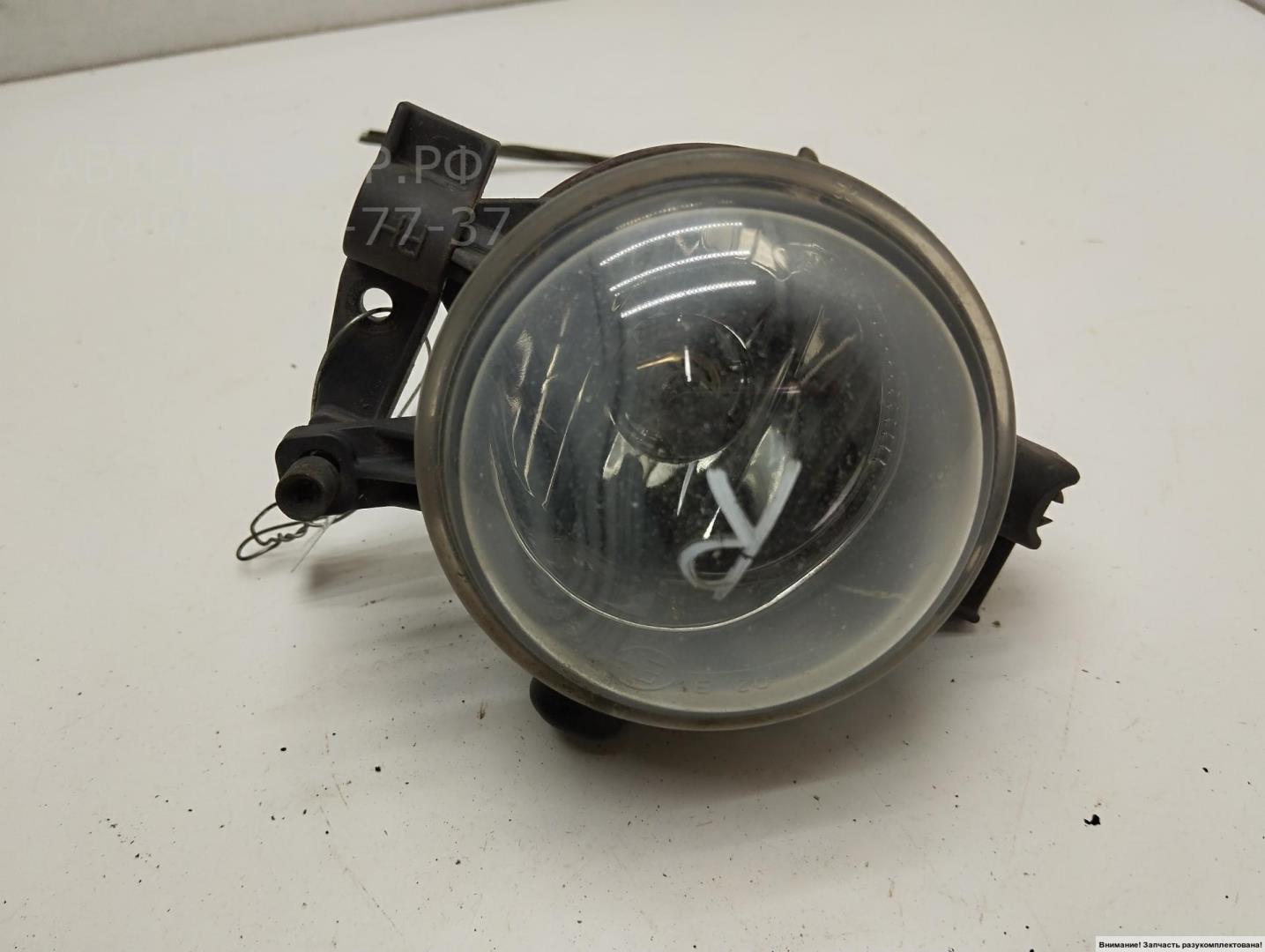 Фара противотуманная правая