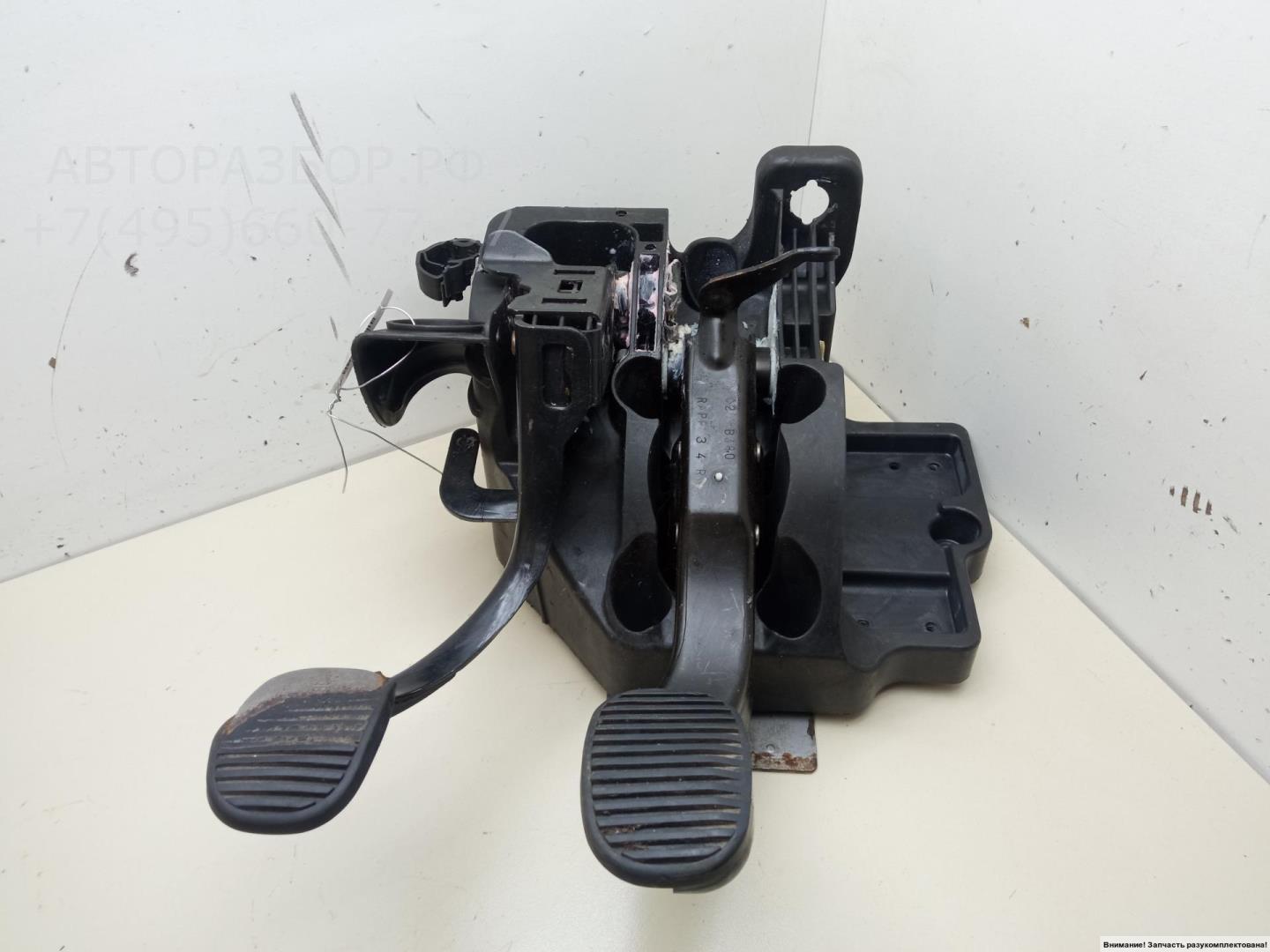 Блок педалей