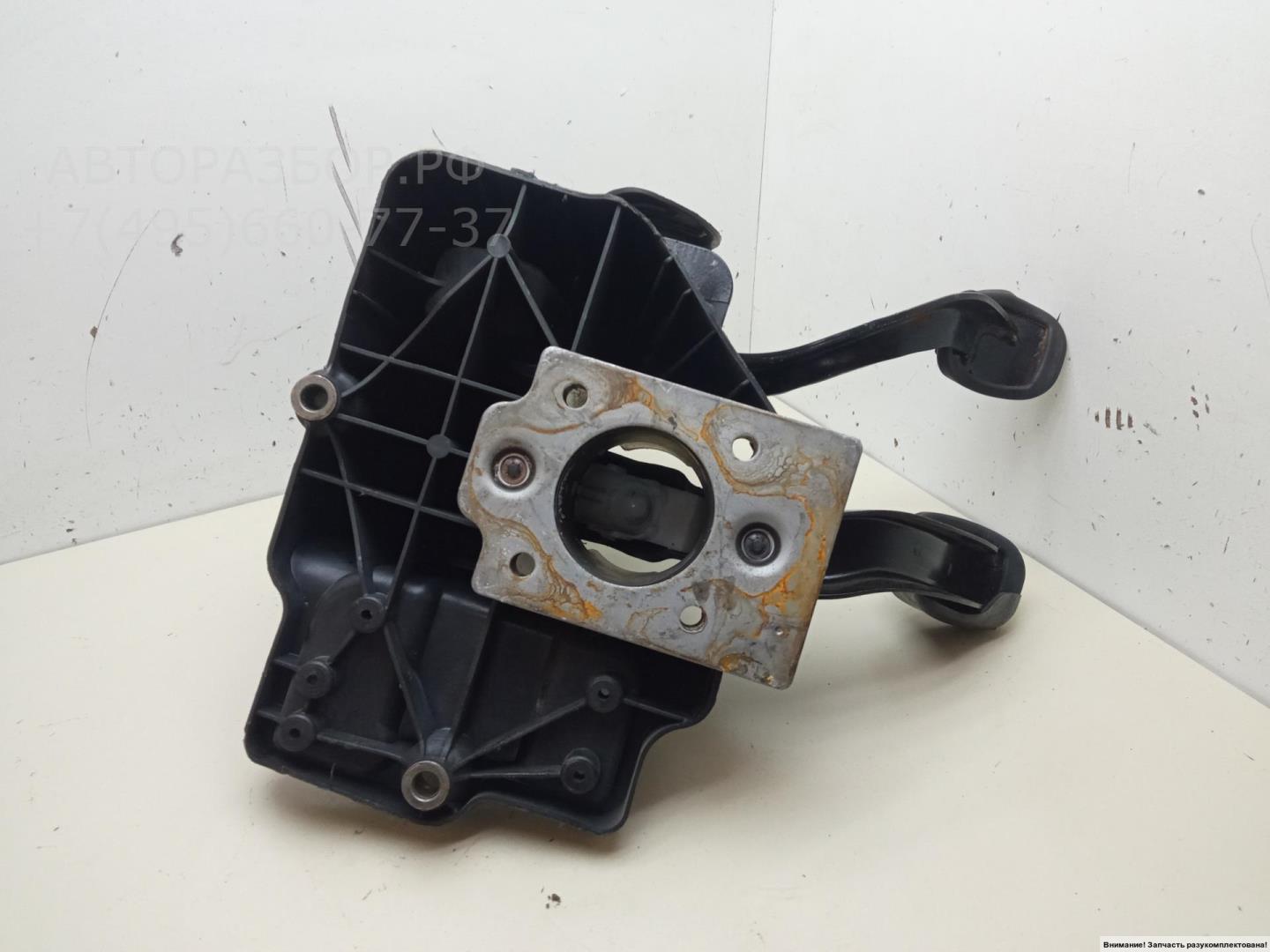 Блок педалей