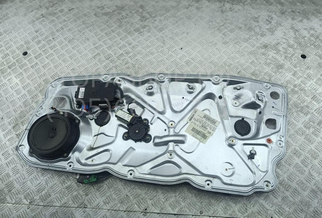 Стеклоподъемник электр. передний правый