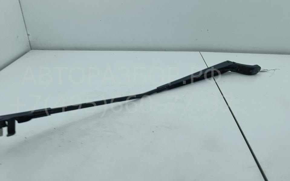 Поводок стеклоочистителя передний левый