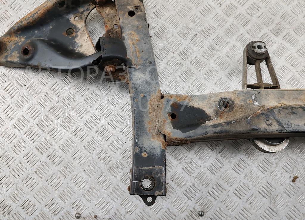 Балка подмоторная