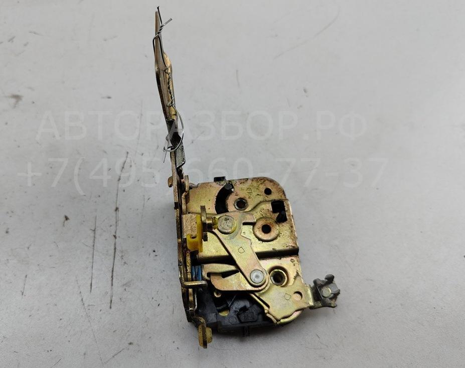 Замок двери передней правой