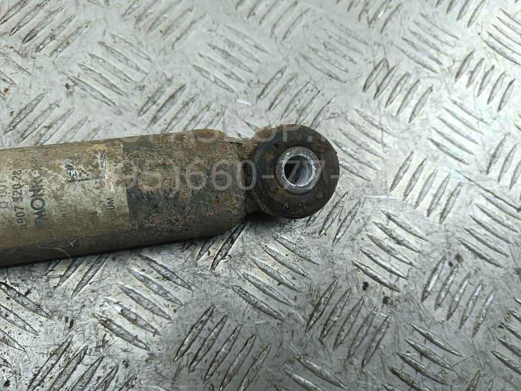 Амортизатор задний правый