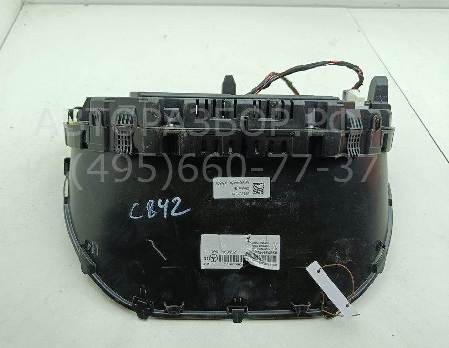 Панель приборов