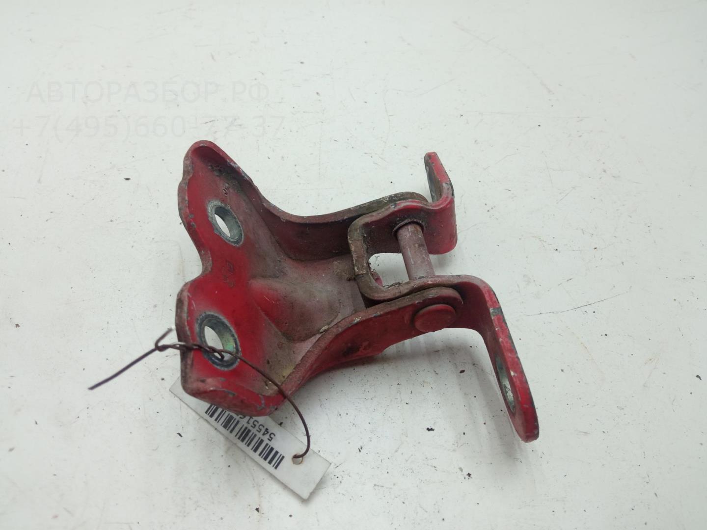 Петля двери