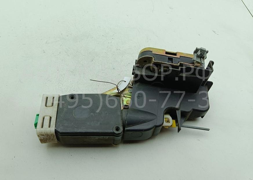 Замок двери передней правой