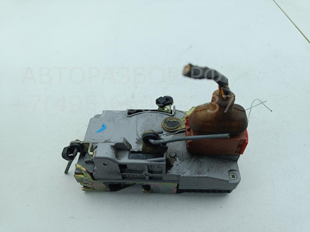 Замок двери передней правой