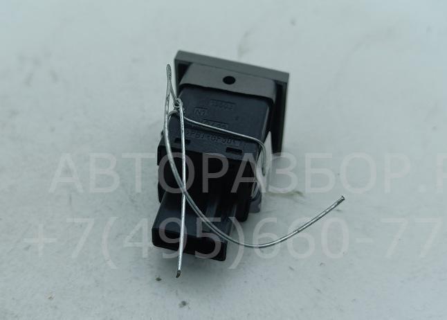 Кнопка обогрева сидений