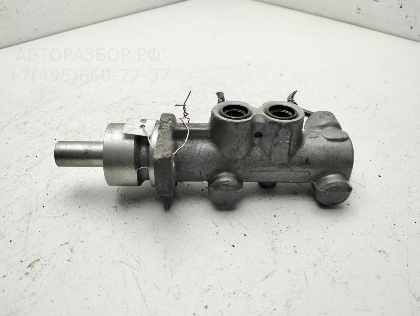 Цилиндр тормозной главный